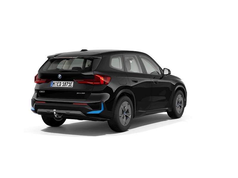 BMW iX1 xDrive30 - fotka 3 z 12