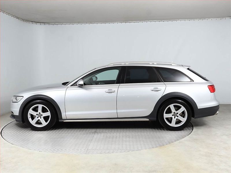 Audi A6 Allroad (2013) 3.0 TDI, 4X4, Automat, Kůže - fotka 3 z 19