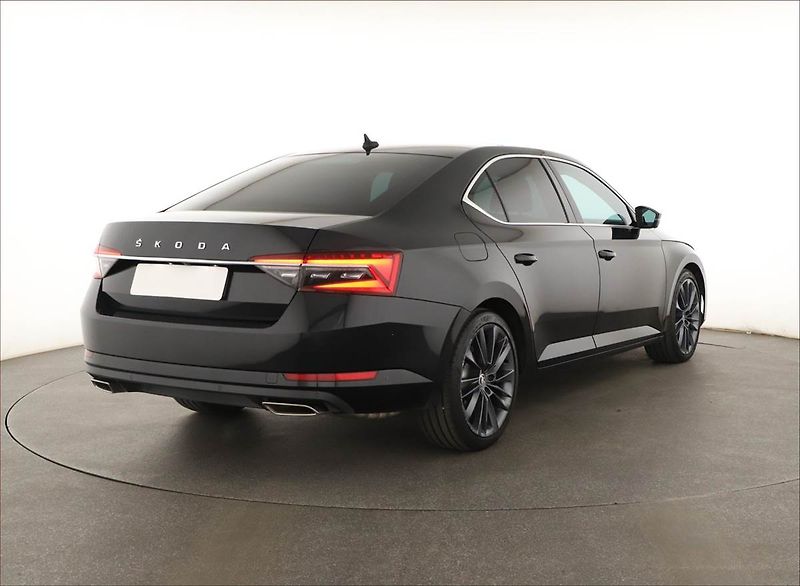 Škoda Superb (2021) 2.0 TSI, 4X4, Automat, Kůže - fotka 5 z 20