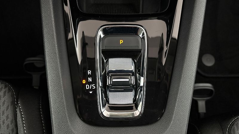 Škoda Octavia 2.0 TDI DSG Style - fotka 22 z 25