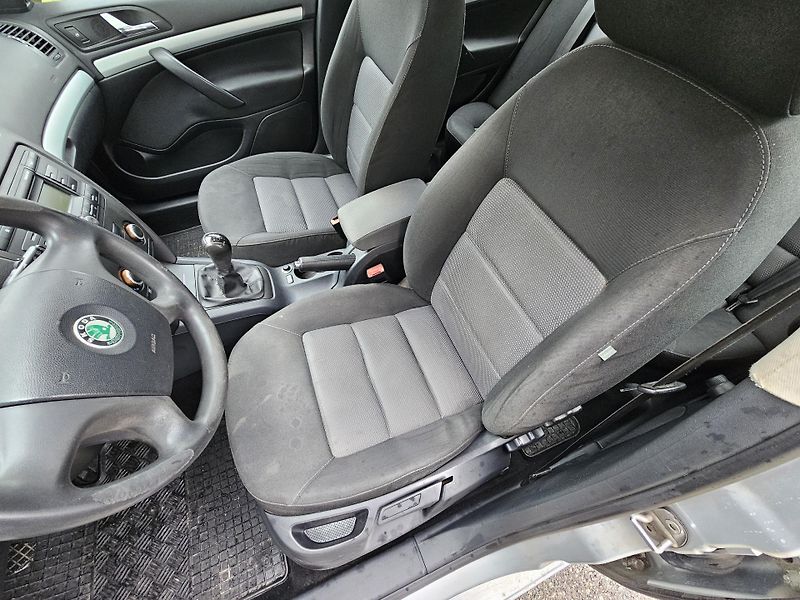 Škoda Octavia (2008) 2 1.9TDI - VERZE BEZ DPF - fotka 9 z 16