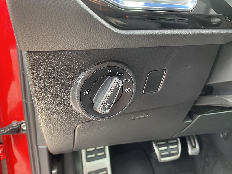Cupra Ateca (2019) 2.0TSi 4x4, DSG, LED, kamera - fotka 15 z 20