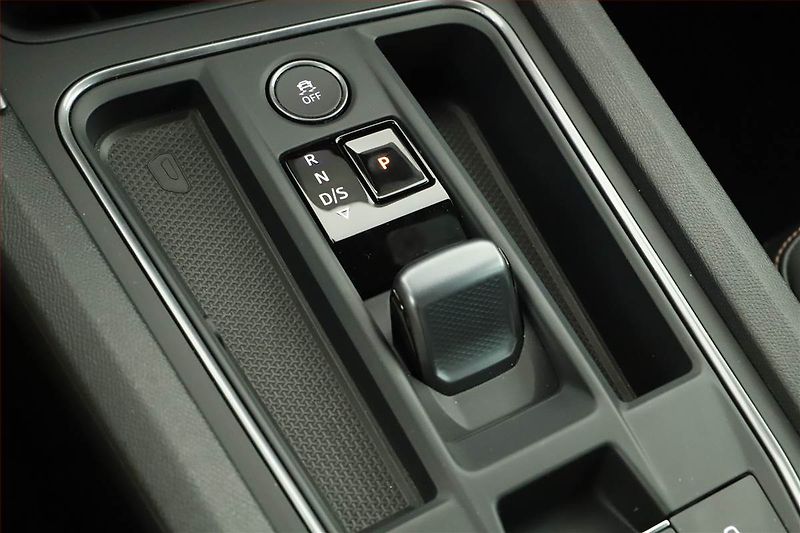 Cupra Formentor (2021) 2.0 TSI VZ 4Drive - fotka 10 z 26
