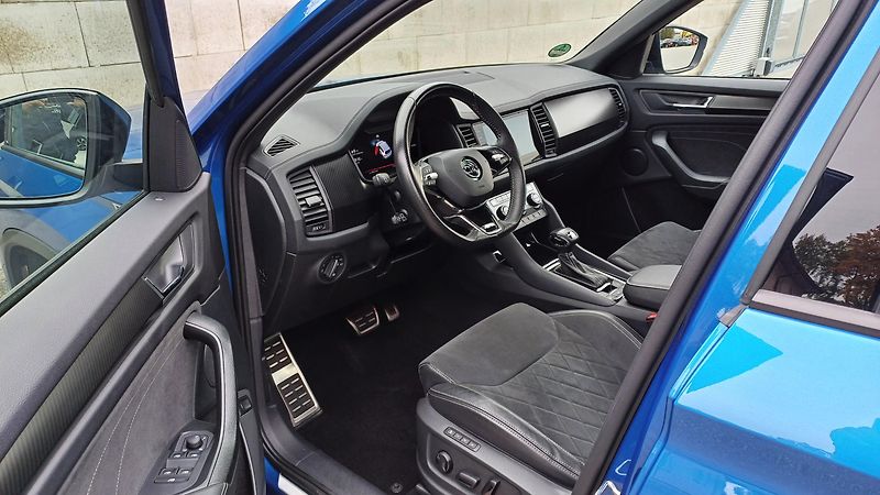 Škoda Kodiaq SPORTLINE TDI 147kW WEBASTO-ČR - fotka 9 z 50