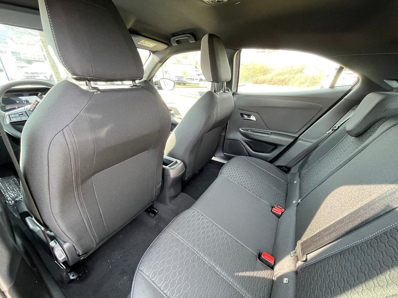 Opel Mokka (2026) 1.2T 136k Edition MT6 - fotka 11 z 18