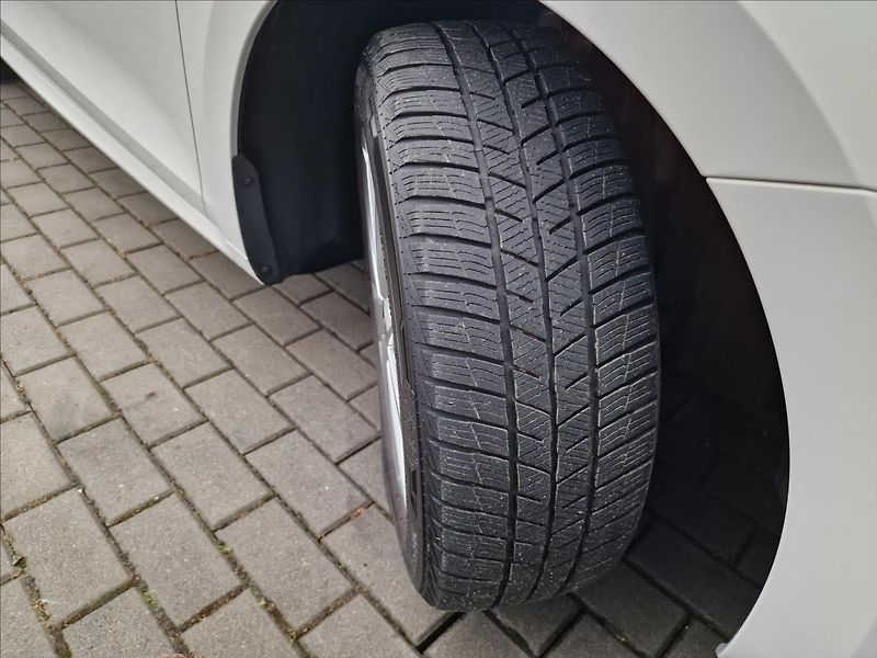 Škoda Octavia 2.0 TDI Style,původ ČR,1.Maj. - fotka 47 z 50