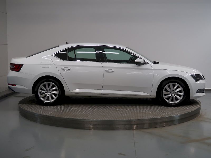 Škoda Superb (2019) AMBITION 2.0TDI 110KW DSG CANT - fotka 8 z 38
