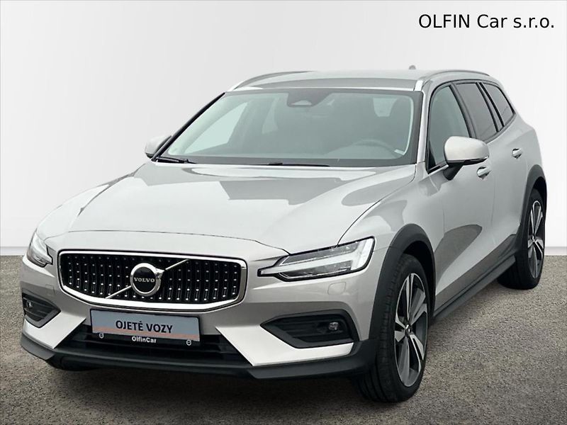 Volvo V60 2,0 AWD CROSS COUNTRY PLUS  RE - fotografie inzerátu