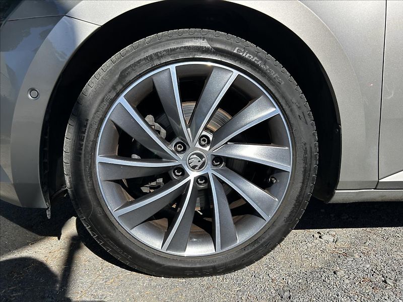 Škoda Superb 2,0 TDi 4x4  L&K DPH WEBASTO - fotka 45 z 50