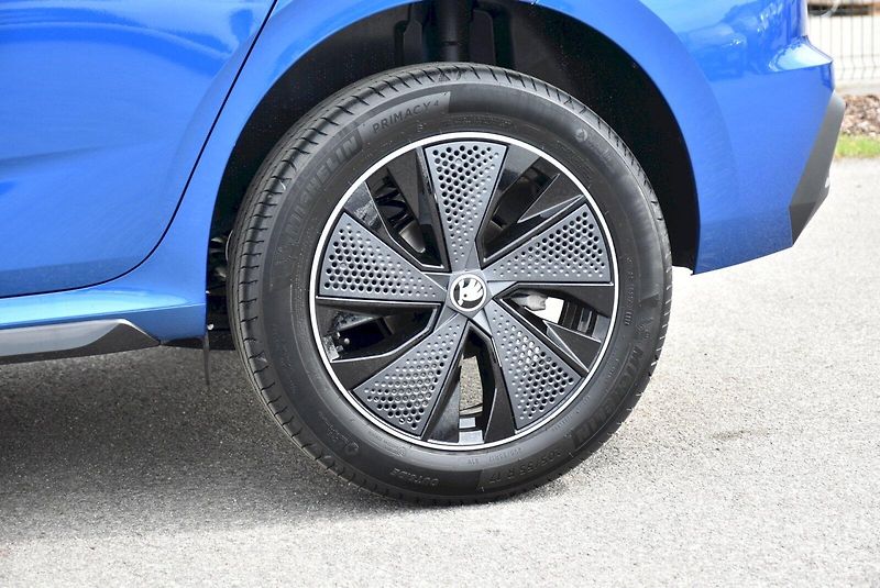 Škoda Kamiq (2026) Monte Carlo 1,0 TSI 85 kW 6-st - fotka 11 z 34