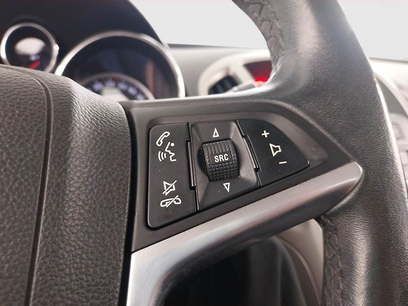 Opel Astra (2011) 1.7 CDTI, po STK, dobrý stav - fotka 16 z 20