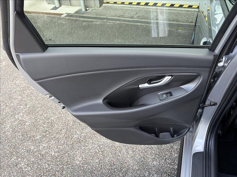 Hyundai i30 1,5 T-GDI DCT  WG FL N Line - fotka 9 z 22