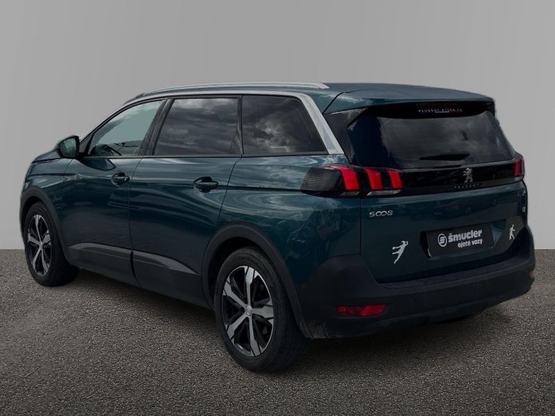 Peugeot 5008 Active, 7 míst - fotka 2 z 8