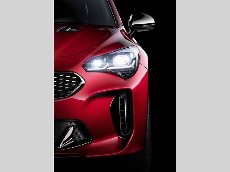 Kia Stinger.