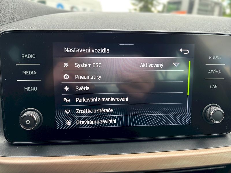 Škoda Kamiq (2020) Style 1.0 TSI 85 kW - fotka 19 z 29