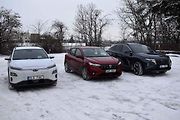 Trojice aut připravených k testu