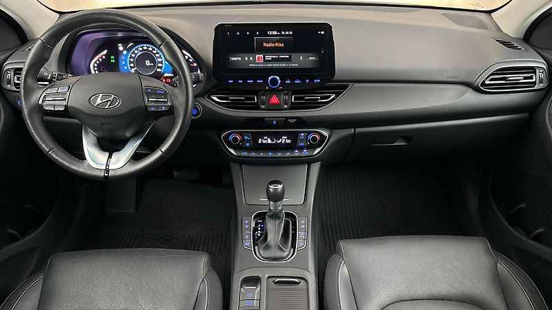 Hyundai i30 1.5 T-GDI AUT Style Kombi - fotka 8 z 29
