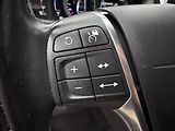 Volvo XC60 D4 R-DESIGN AUT RERERVACE - náhled 28