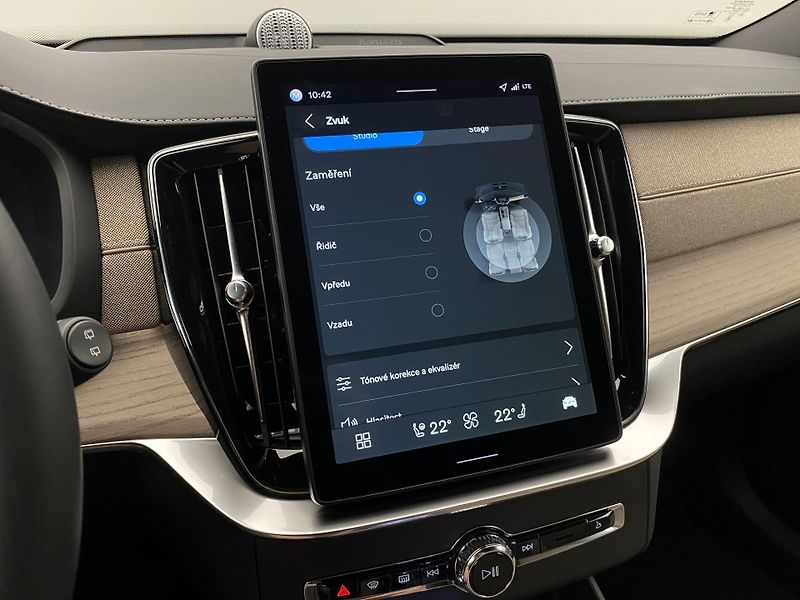 Volvo XC90 (2026) T8 AWD Plug-in DARK PLUS 7m - fotka 67 z 78