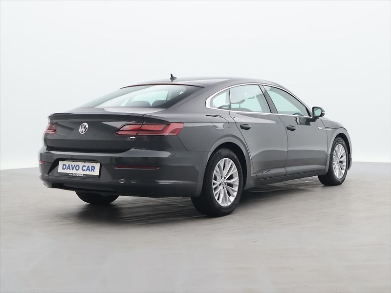 Volkswagen Arteon 2,0 TDI 110kW DPH - fotka 7 z 37