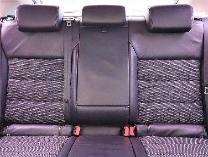 Škoda Octavia (2010) Elegance 2.0 TDI, Xenony - fotka 10 z 15