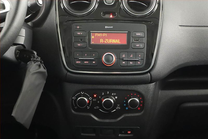 Dacia Dokker (2020) Arctica 1.5 dCi, 5Míst, ČR - fotka 9 z 12