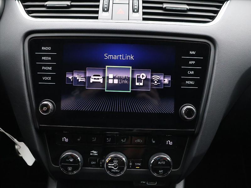 Škoda Octavia 2,0 TDI 135kW RS DSG 1.Maj. - fotka 22 z 34