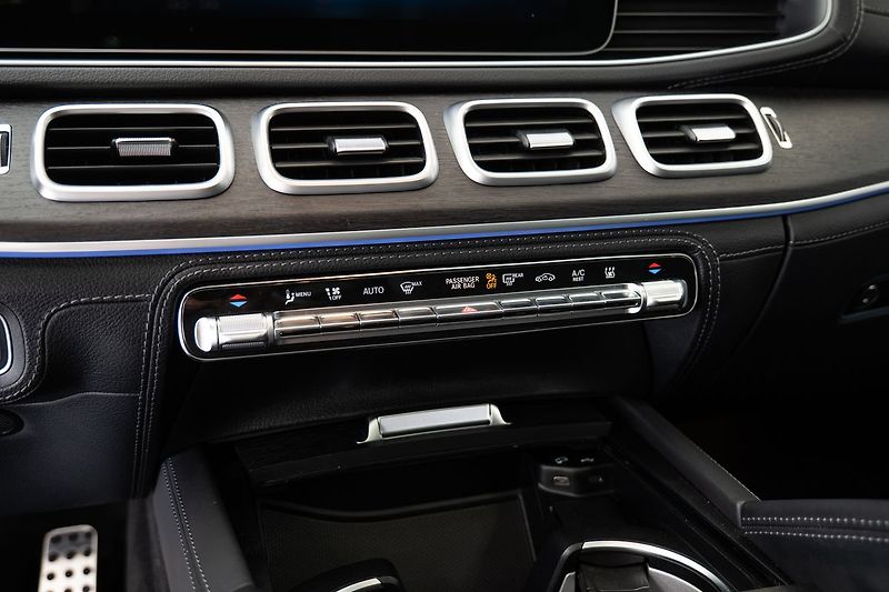Mercedes-Benz GLS 4Matic AMG Line - fotka 18 z 28