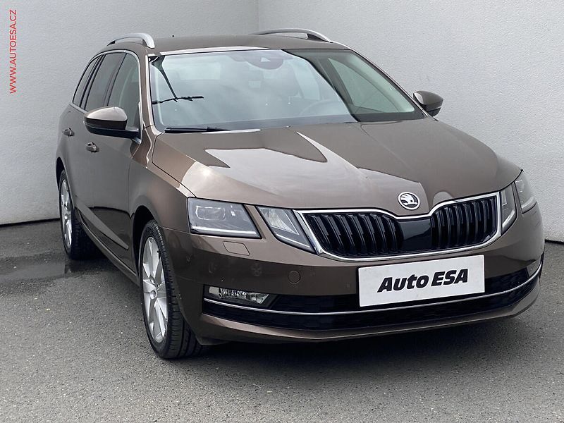 Škoda Octavia (2017) 2.0 TDi, ČR, Style, LED - fotografie inzerátu