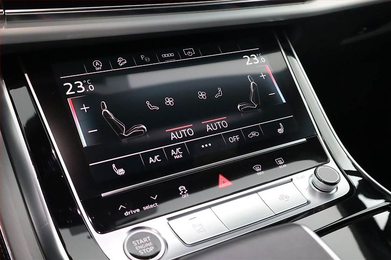 Audi Q7 (2023) 50 TDI - fotka 16 z 25