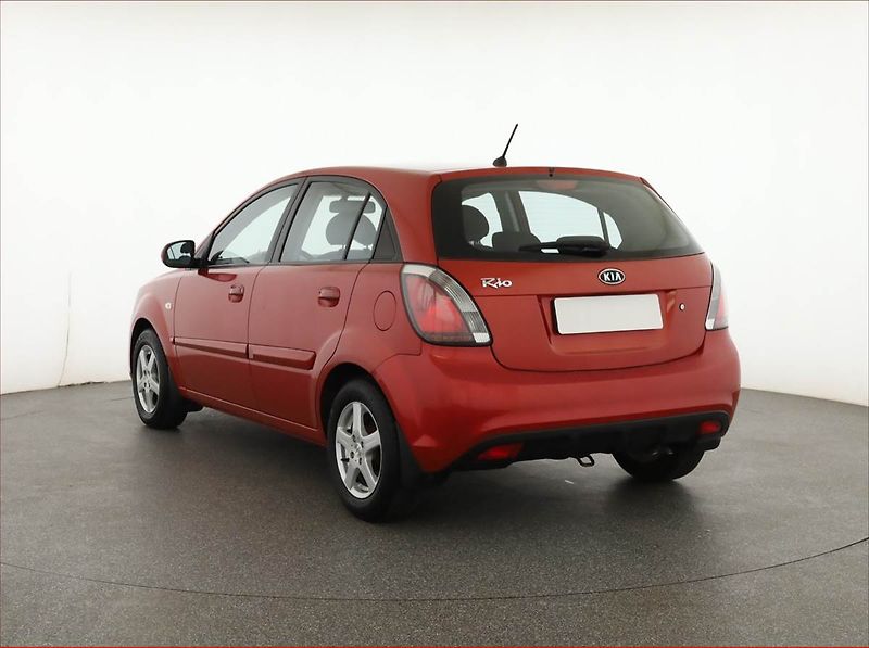 Kia Rio (2011) 1.4 16V, ČR,1.maj, nová STK - fotka 4 z 12