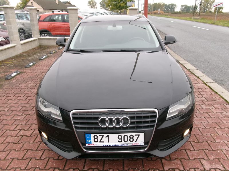 Audi A4 (2008) 2,0TDI AC TEMP VÝHŘEV ALU - fotka 5 z 31