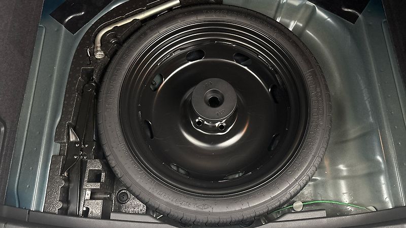 Škoda Karoq 1.5 TSI DSG Style - fotka 20 z 29
