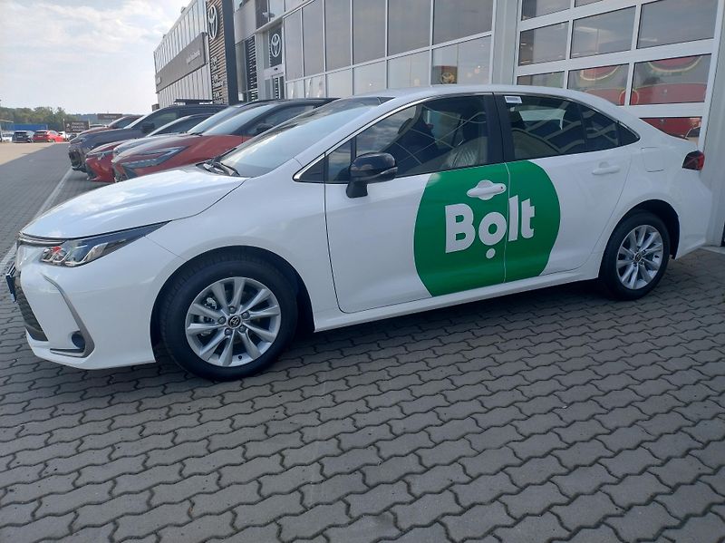 Toyota Corolla (2026) SD 1.8 FHEV Comfort BOLT - fotka 3 z 14