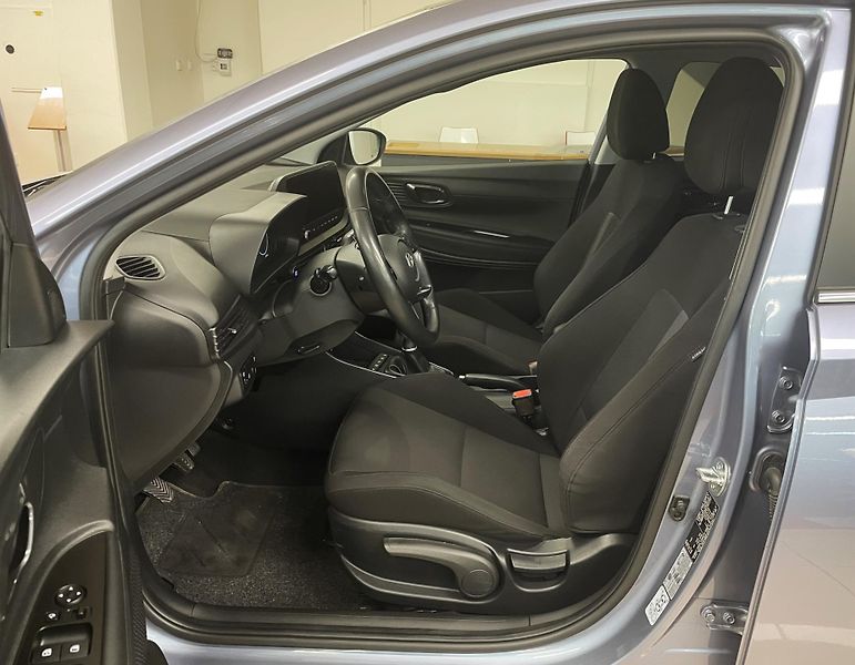 Hyundai i20 1.0 T-GDI, 73 kW, ČR, 1. MAJ. - fotka 9 z 29