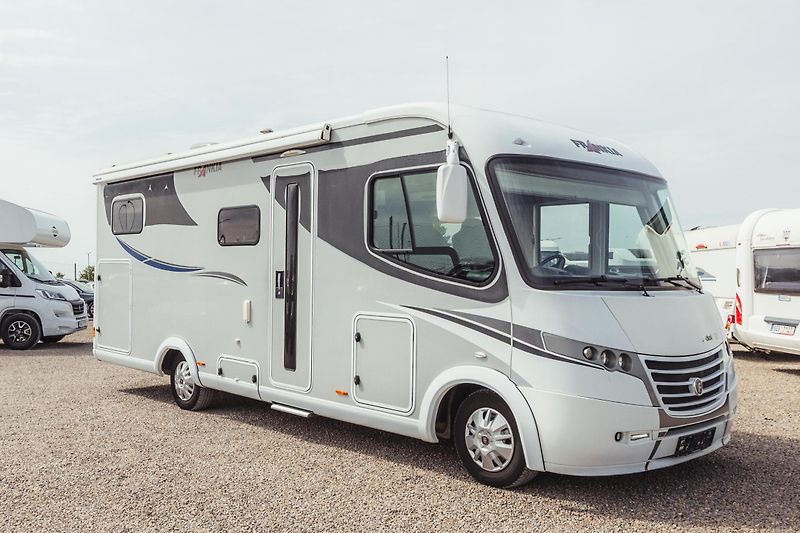Frankia (2016) Exclusive 72, 3.5t, 1. majitel - fotografie inzerátu