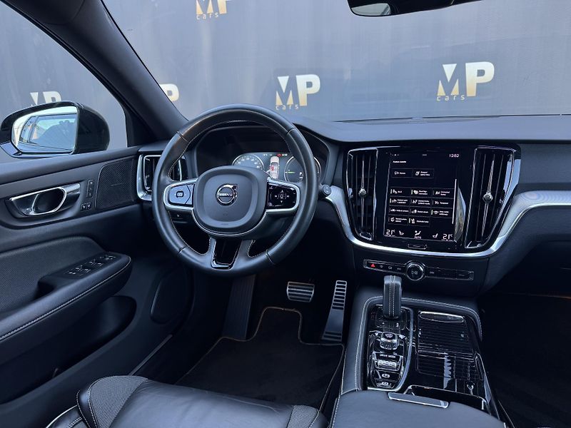Volvo V60 (2020) 2,0 T8 4X4, Recharge, Polestar - fotka 12 z 47