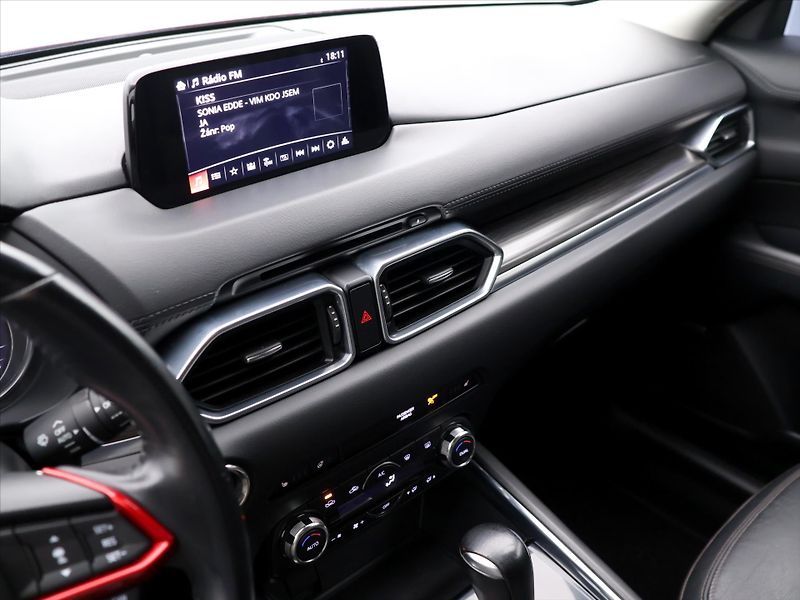 Mazda CX-5 2,2 Skyactiv-D AWD Revolution - fotka 19 z 32