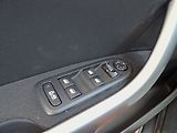 Peugeot 308 SW 1.6VTi 88kW AutoAC Serviska - náhled 16