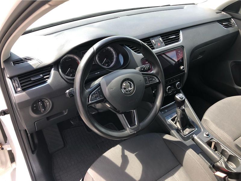 Škoda Octavia 1,4 TGI  STYLE - fotka 10 z 28