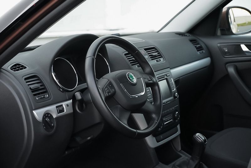 Škoda Yeti 1.4 TSI 90kW AMBITION - fotka 25 z 29