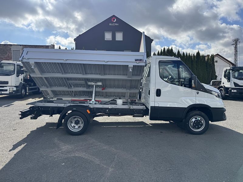 Iveco Daily (2026) 35C16* SKLÁPĚČ S3 NA 4TUNY - fotka 7 z 30