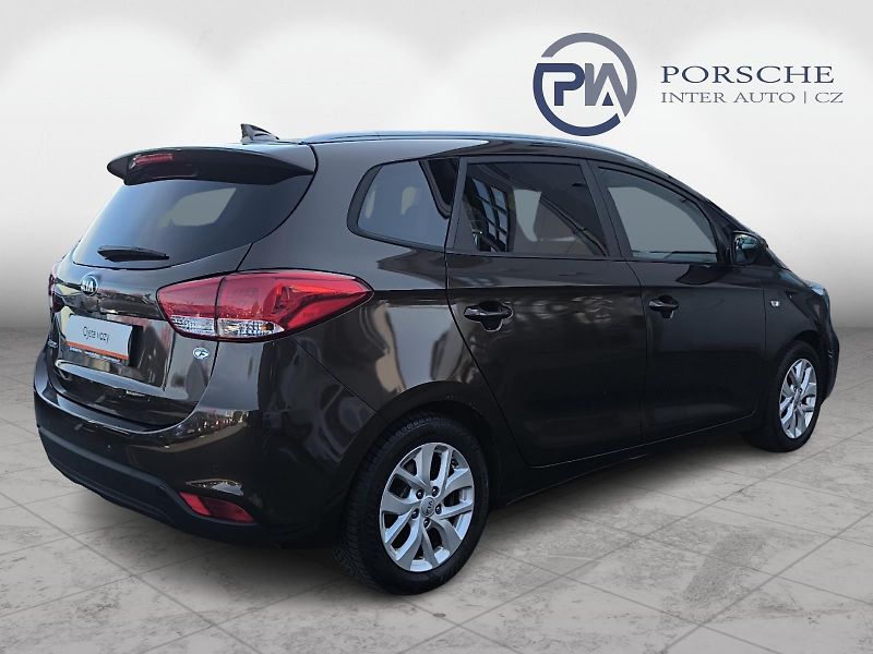 Kia Carens 1.6 i - fotka 2 z 26