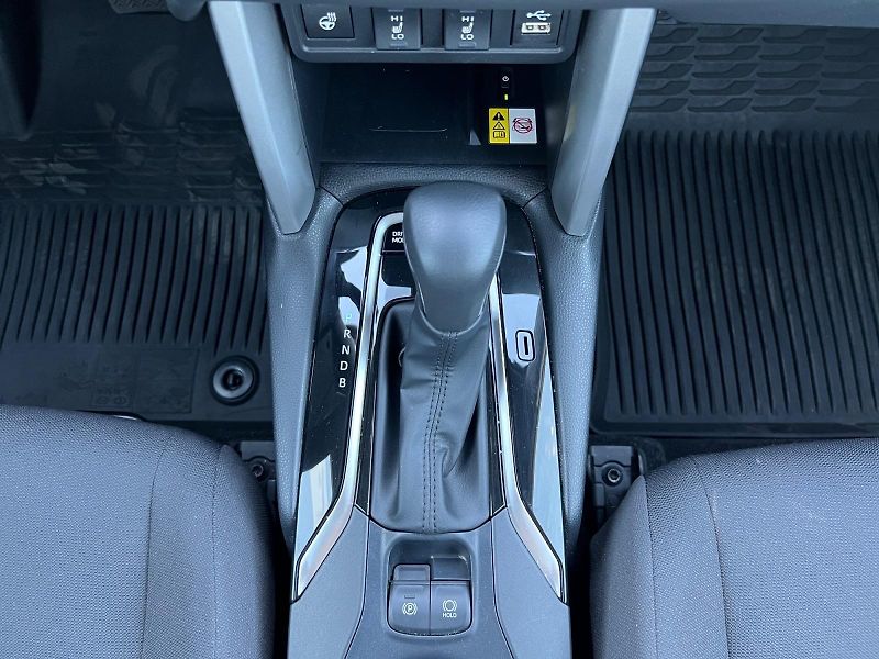 Toyota Corolla Cross (2023) HYBRID 146kW e-CVT 4X4 DPH - fotka 18 z 29
