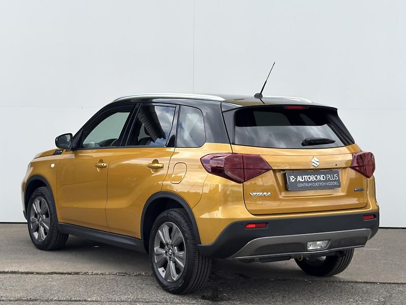 Suzuki Vitara 1.5 HYBRID 4x4 AT Premium - fotka 7 z 21