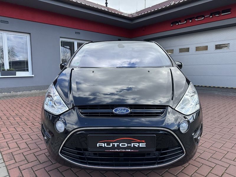 Ford S-MAX (2014) 2.0TDCi Titanium Navi Pano - fotka 5 z 46