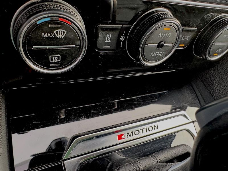 Volkswagen Passat (2015) 2.0 /176kW/4x4 - fotka 9 z 24