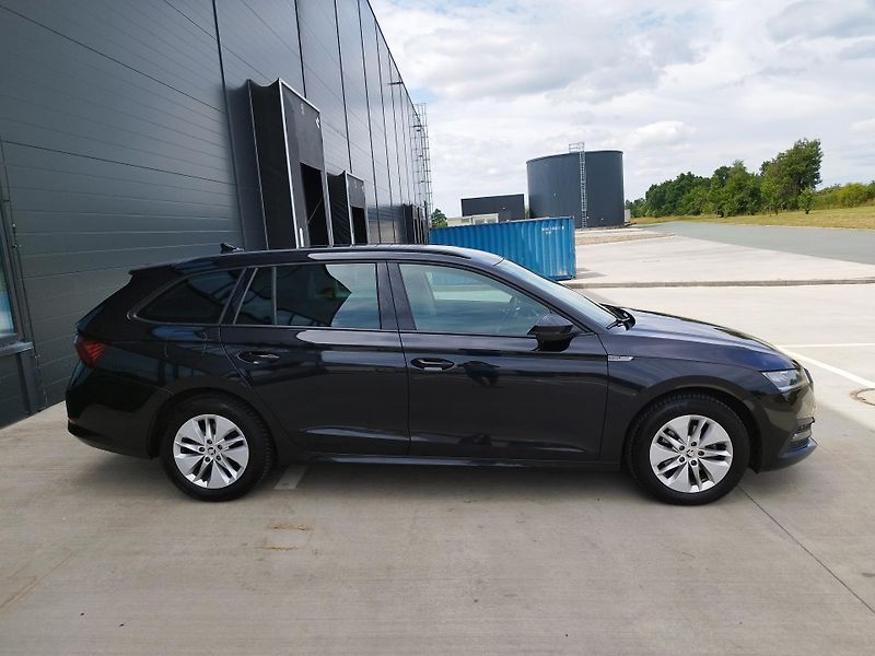 Škoda Octavia (2021) IV,1.0TSI,volat-608 081 843 - fotka 2 z 22