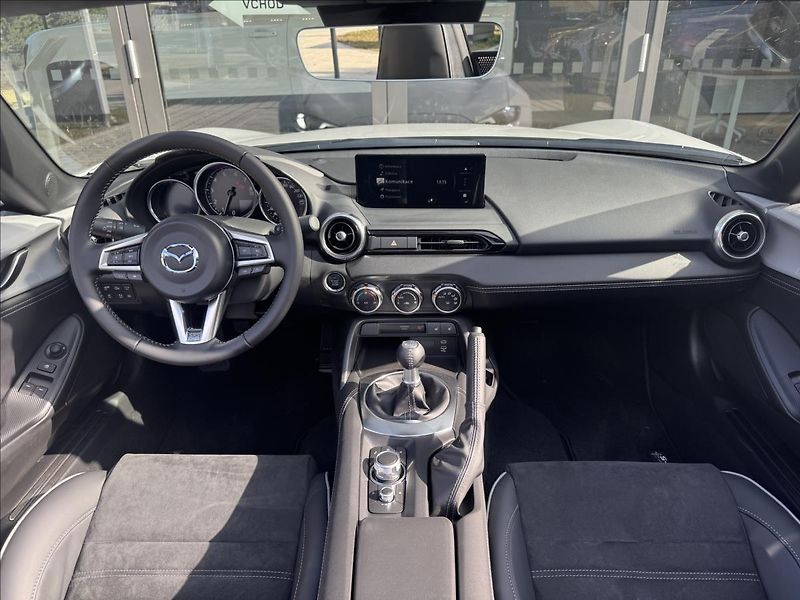 Mazda MX-5 (2026) 1,5 132ps 6MT RWD Homura - fotka 11 z 12