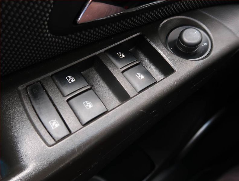 Chevrolet Cruze (2013) 1.6 i 16V, Tempomat - fotka 16 z 16